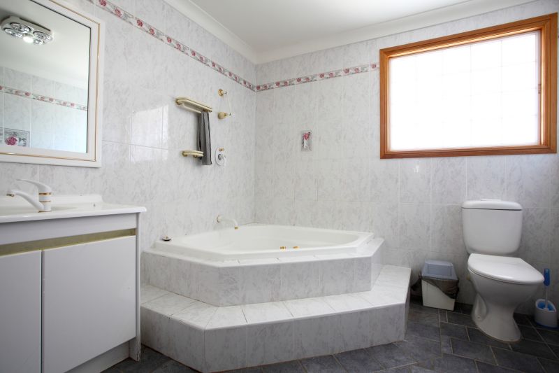Cost of Bathtub Installation in Santee, CA